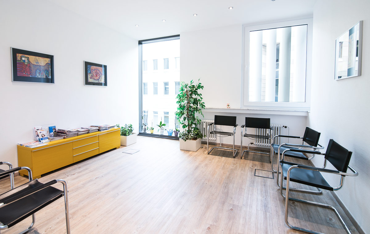 Wartezimmer Praxis Dr. med. dent. Andreas Ehl